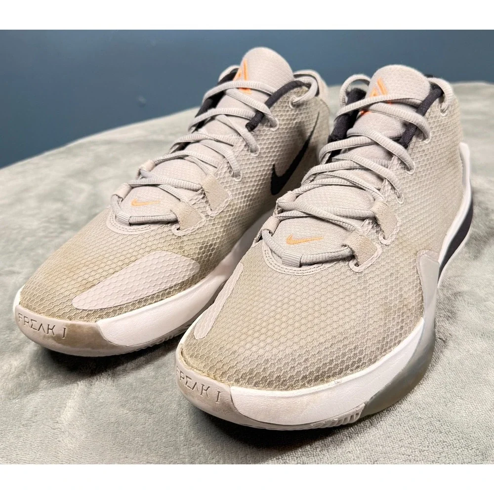 Nike Zoom Freak 1 Mens 10 Grey Orange Basketball Shoes Sneakers